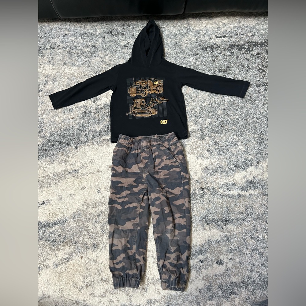 Caterpillar Black Hoodie and Camo Joggers Set